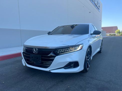 Used 2021 Honda Accord Sport image 3