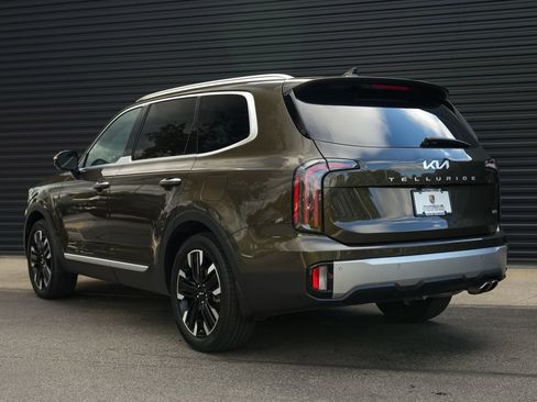 Used 2023 Kia Telluride SX Prestige AWD/4WD image 3