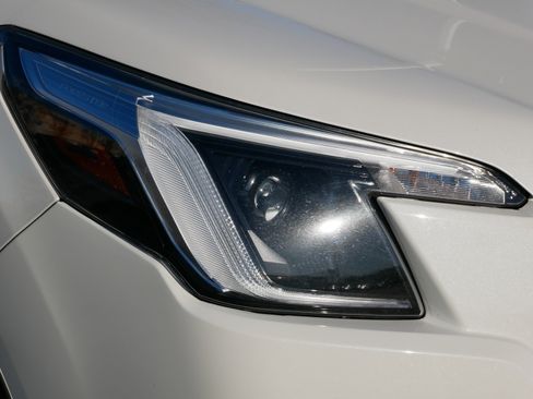 Used 2022 Subaru Forester Touring w/ Popular Package #3 image 16