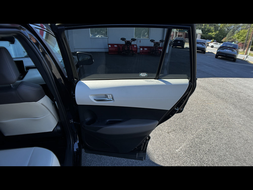 Certified 2024 Toyota Corolla Cross XLE w/ Convenience Package AWD/4WD image 24