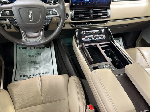 Used 2024 Lincoln Navigator L Reserve AWD/4WD image 21