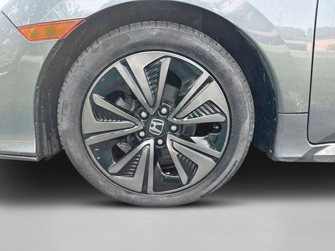 Used 2017 Honda Civic EX image 10