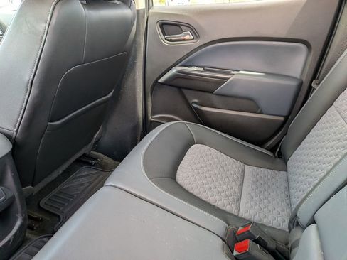 Used 2015 Chevrolet Colorado Z71 AWD/4WD image 34
