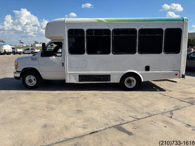 Used 2018 Ford E-350 and Econoline 350 Super Duty w/ Shuttle Bus Prep Package RWD image 4