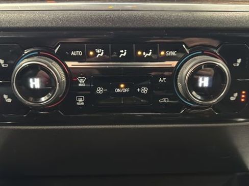 Used 2023 Chevrolet Silverado 1500 RST image 30