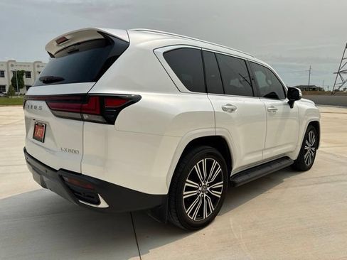 Used 2023 Lexus LX 600 4WD w/ Accessory Package (Z1) image 5