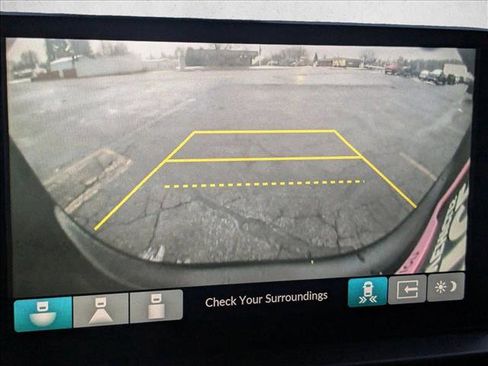 Used 2023 Honda Pilot Touring image 15