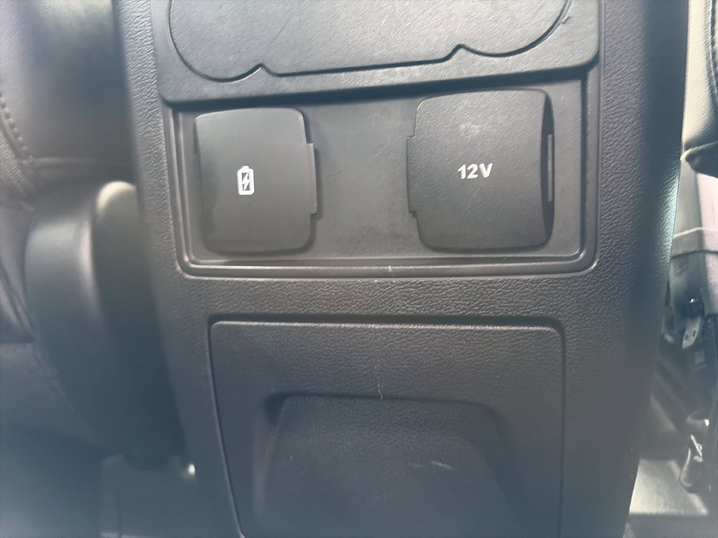 Used 2024 Ford Explorer XLT w/ Equipment Group 202A AWD/4WD image 36