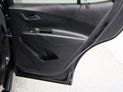 Used 2020 Chevrolet Equinox LT w/ Driver Convenience Package image 33