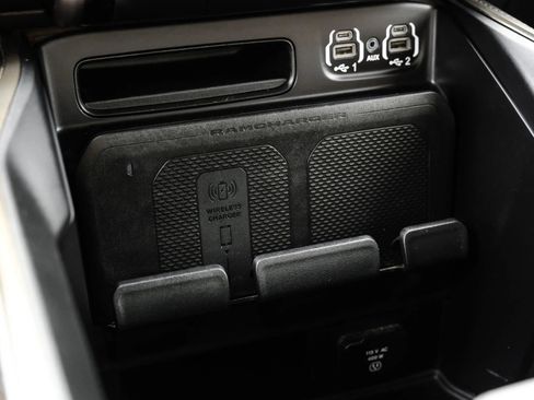 Used 2022 RAM 3500 Limited AWD/4WD image 36