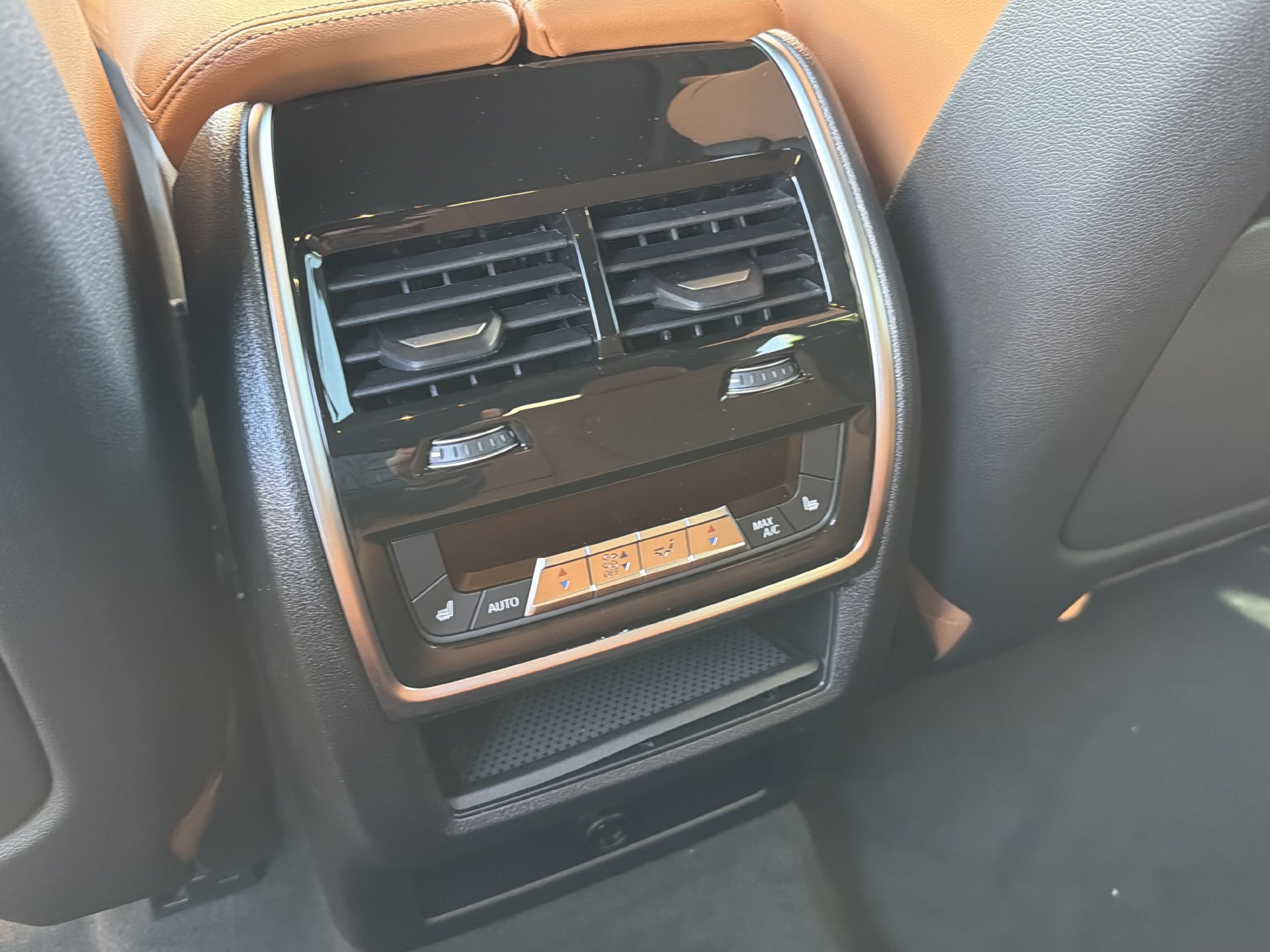 New 2027 BMW X6 xDrive40i AWD/4WD image 19