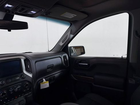 Used 2021 Chevrolet Silverado 1500 LT Trail Boss w/ Convenience Package II AWD/4WD image 22