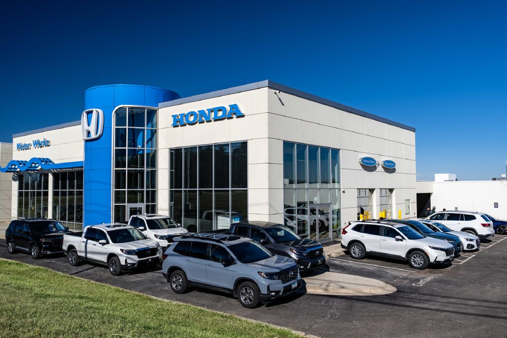 Used 2021 Honda CR-V EX image 3