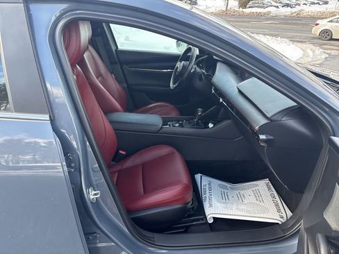 Used 2023 MAZDA MAZDA3 s image 15