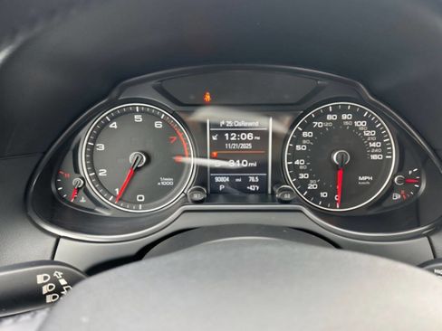 Used 2017 Audi Q5 2.0T Premium Plus w/ Technology Package image 13