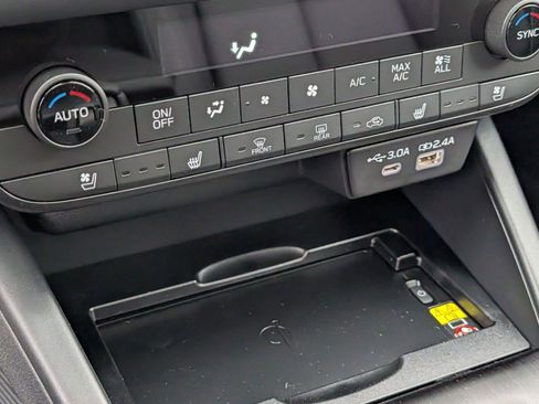 New 2026 Subaru Outback Touring XT AWD/4WD image 9