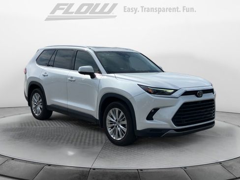 Used 2024 Toyota Grand Highlander Platinum image 1