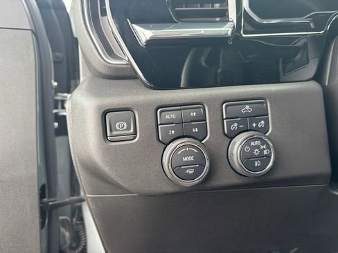 Used 2024 Chevrolet Silverado 1500 LT Trail Boss w/ Convenience Package II image 19