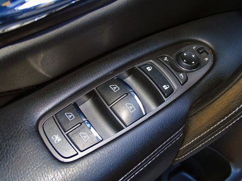 Used 2021 INFINITI QX80 Luxe image 15