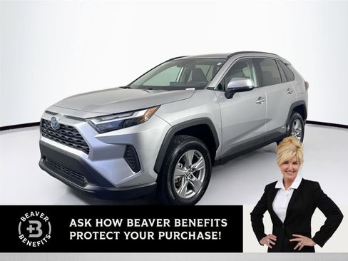 Used 2022 Toyota RAV4 XLE image 1