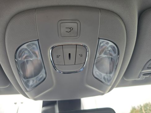 Used 2022 Jeep Compass Latitude w/ Convenience Group image 29