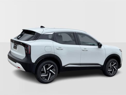 New 2026 Nissan Kicks SV image 7