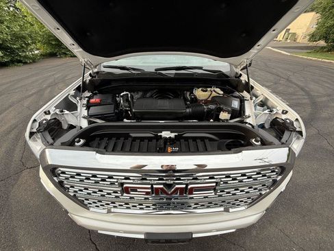 Used 2019 GMC Sierra 1500 Denali w/ Denali Ultimate Package AWD/4WD image 37