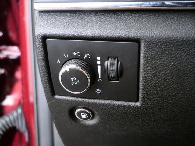 Used 2021 Jeep Grand Cherokee Limited w/ Quick Order Package 28K 80th AWD/4WD image 23