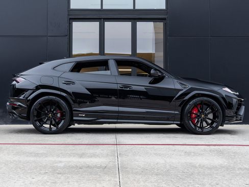 Used 2024 Lamborghini Urus S image 10