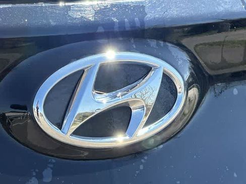 Used 2021 Hyundai Kona SE image 16