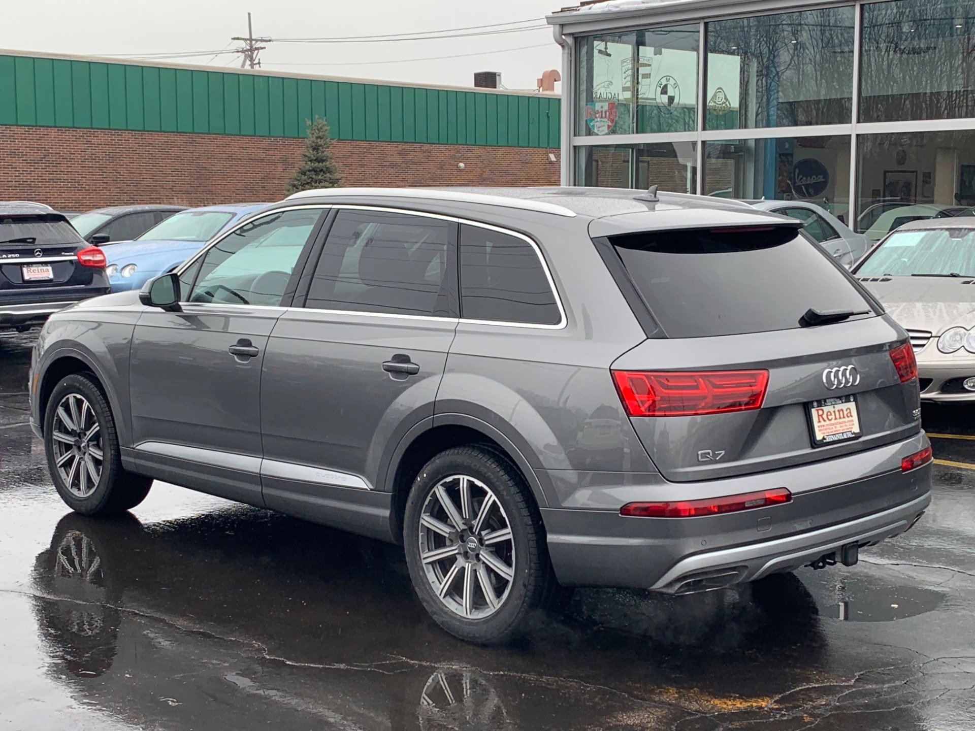 Used 2017 Audi Q7 3.0T Premium Plus w/ Premium Plus Package AWD/4WD image 8