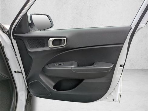 New 2026 Hyundai Venue SE FWD image 24
