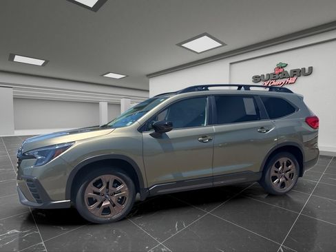 Certified 2025 Subaru Ascent Bronze Edition AWD/4WD image 7