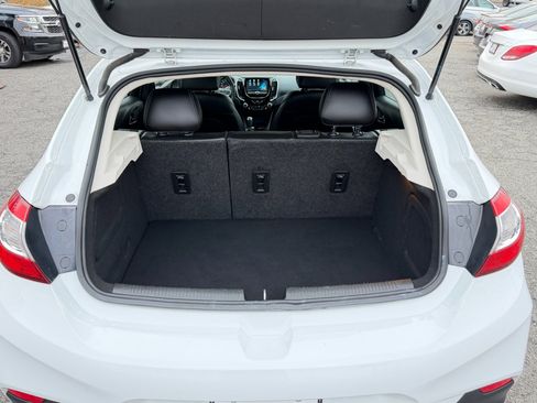 Used 2017 Chevrolet Cruze Premier image 34