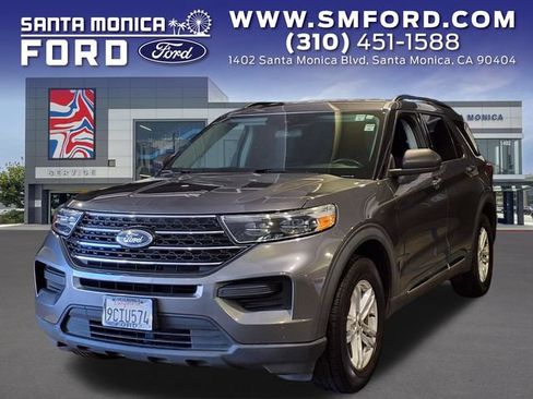 Used 2022 Ford Explorer XLT RWD image 1