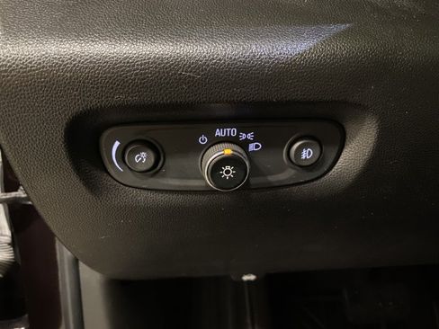Used 2020 Chevrolet Traverse LT AWD/4WD image 32