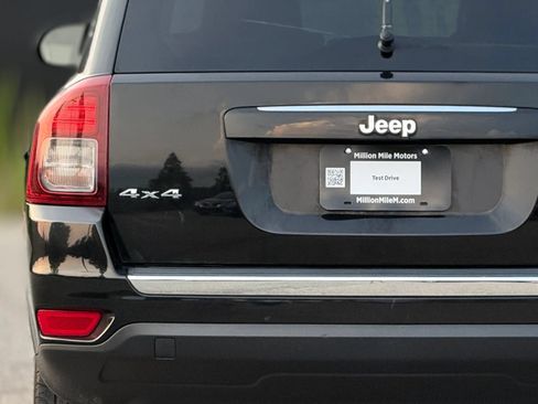 Used 2016 Jeep Compass High Altitude AWD/4WD image 13