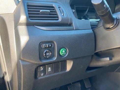 Used 2022 Honda Pilot TrailSport image 11