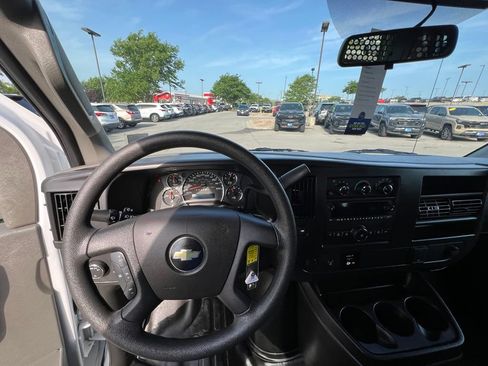 Used 2025 Chevrolet Express 2500 w/ Driver Convenience Package RWD image 34