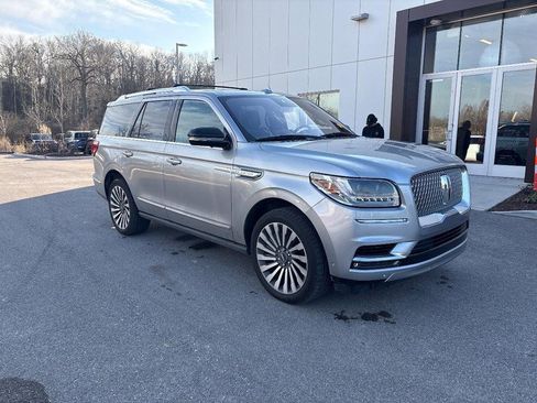 Used 2020 Lincoln Navigator Reserve w/ Luxury Package image 4