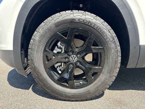 New 2026 Volkswagen Atlas Peak Edition AWD/4WD image 12