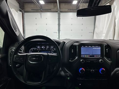 Used 2022 GMC Sierra 2500 AT4 image 17