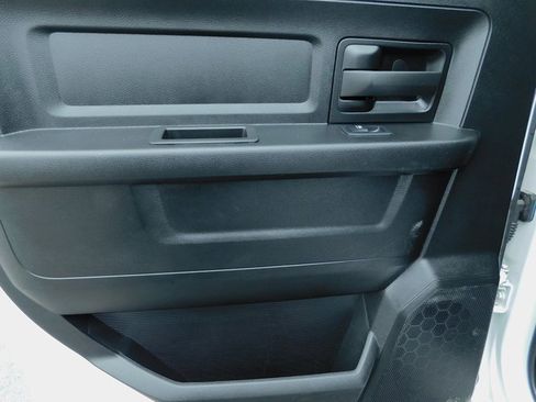 Used 2024 RAM 3500 Tradesman w/ Chrome Appearance Group image 24