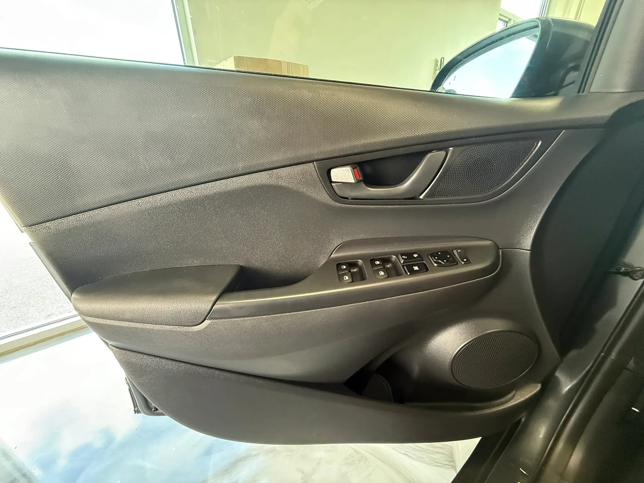 Used 2020 Hyundai Kona SEL FWD image 27