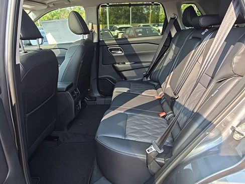 New 2026 Nissan Rogue Platinum w/ Platinum Premium Package image 37