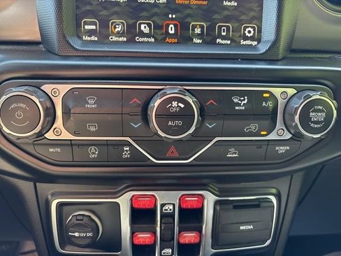 Used 2022 Jeep Wrangler Unlimited Sport AWD/4WD image 43