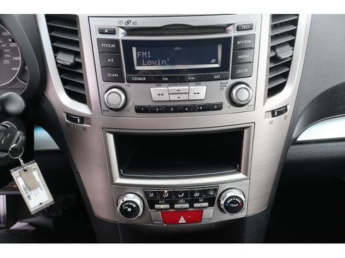 Used 2013 Subaru Legacy 2.5i AWD/4WD image 13