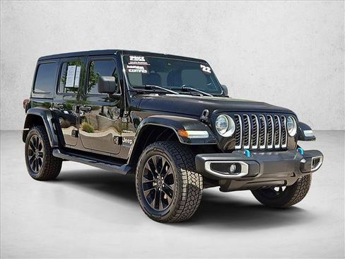 Used 2022 Jeep Wrangler Unlimited Sahara w/ Cold Weather Group AWD/4WD image 3