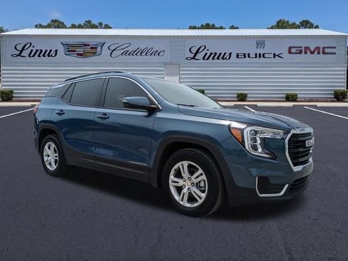Certified 2024 GMC Terrain SLE w/ Driver Convenience Package FWD image 1