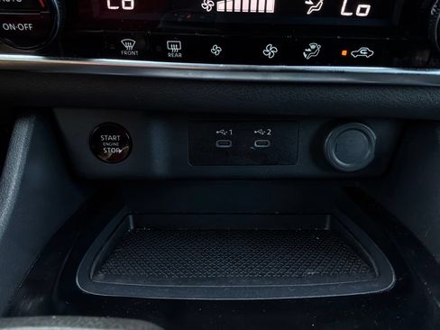 Used 2025 Nissan Rogue SV FWD image 27